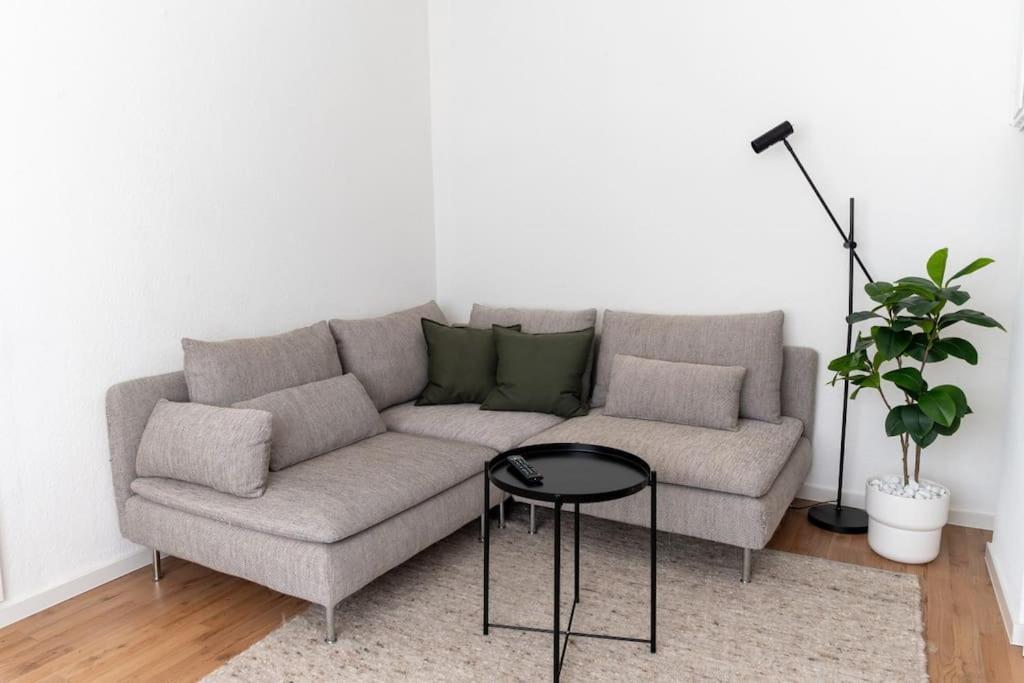 Wohnung Naehe Stadtzentrum Mit Wohnzimmer Und Kueche Coblence Extérieur photo